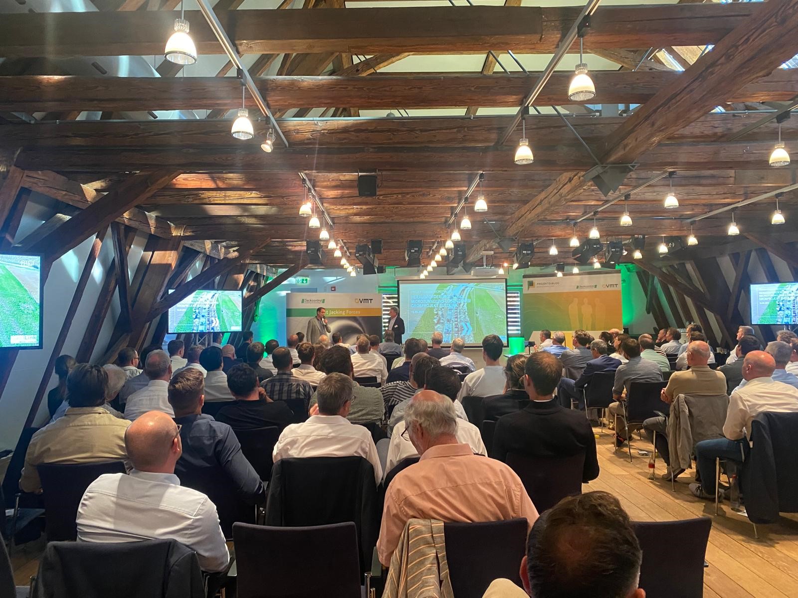 VMT GmbH: Abendessen